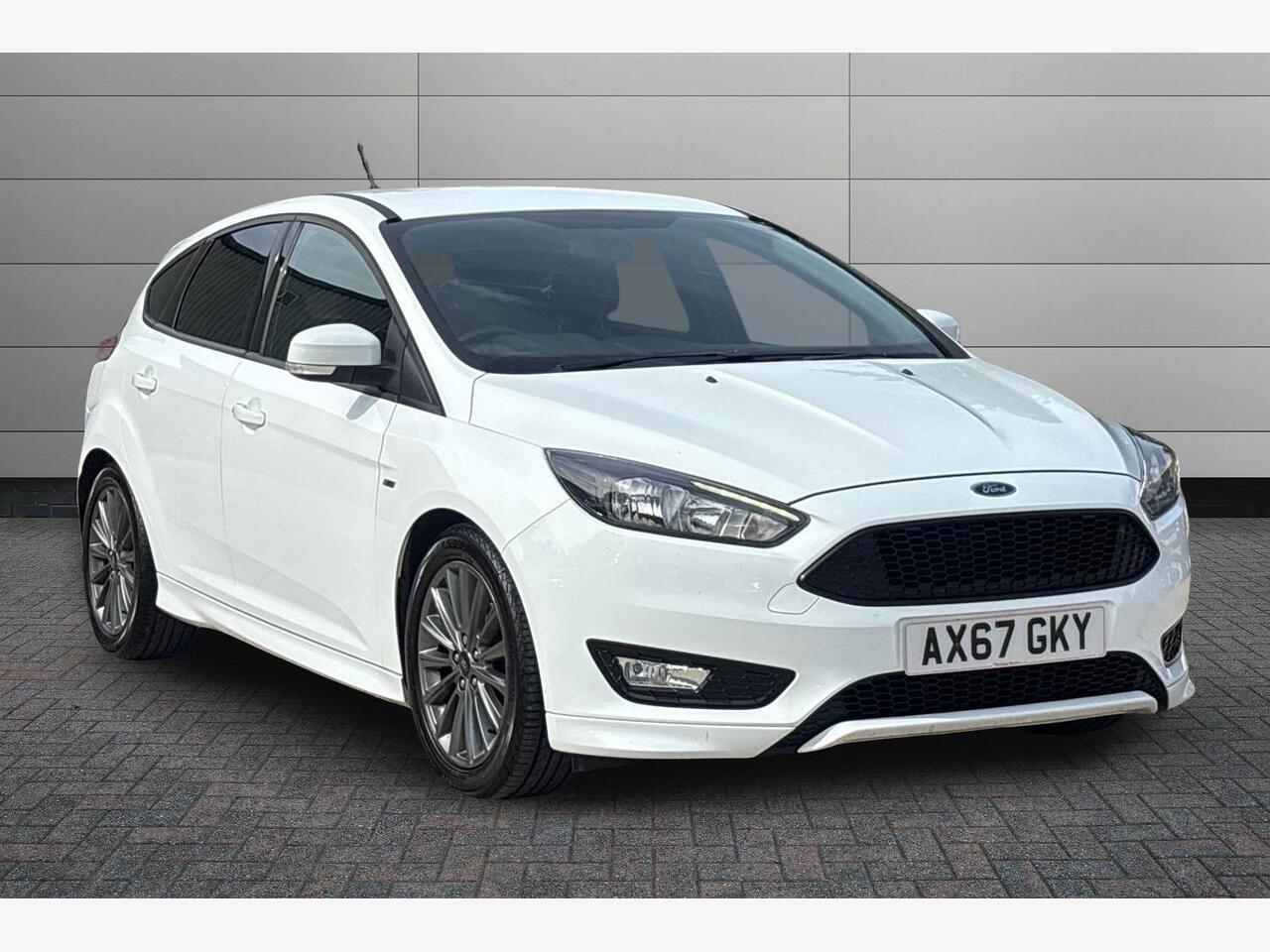Main listing image - Ford Focus