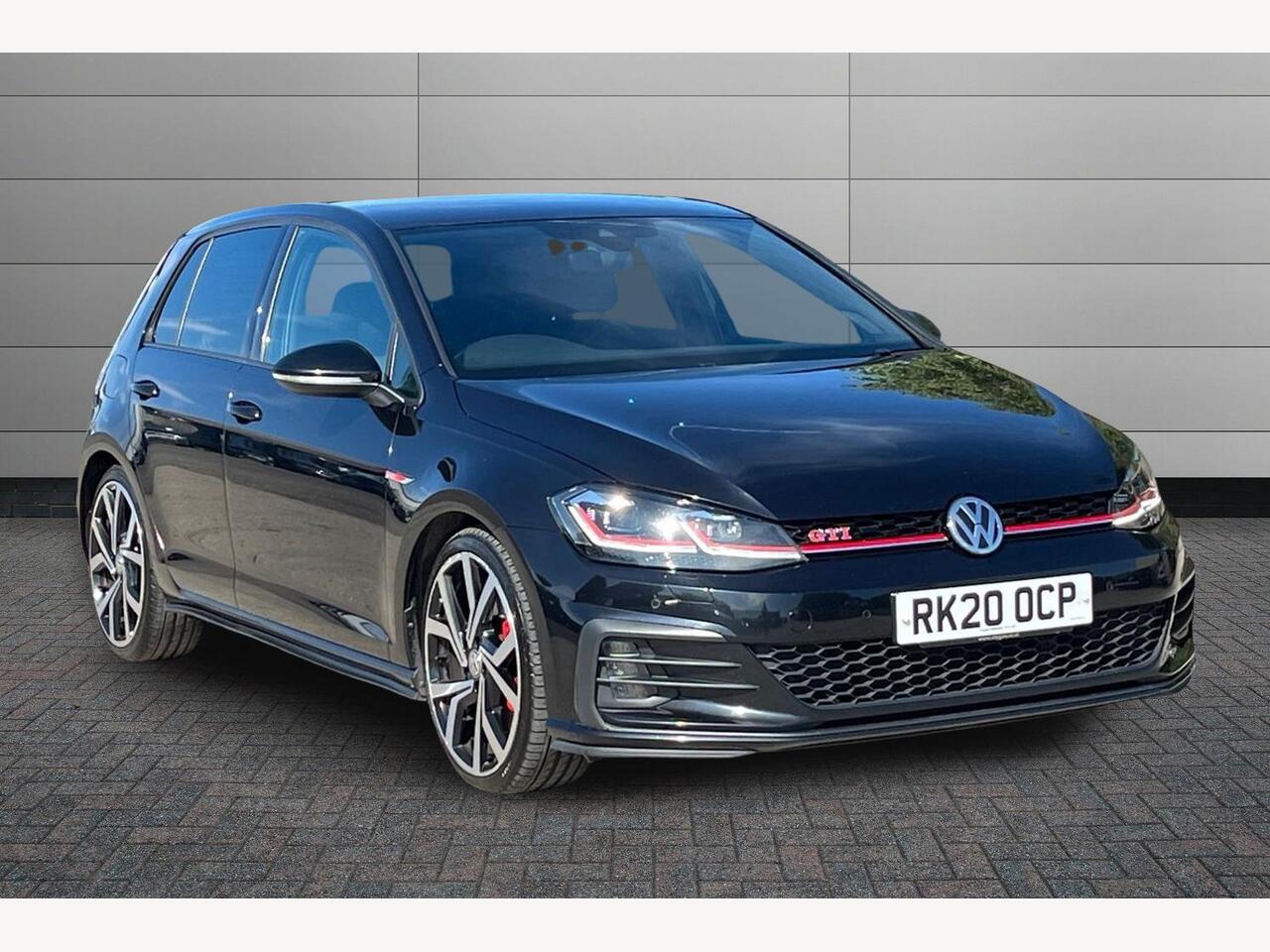Main listing image - Volkswagen Golf