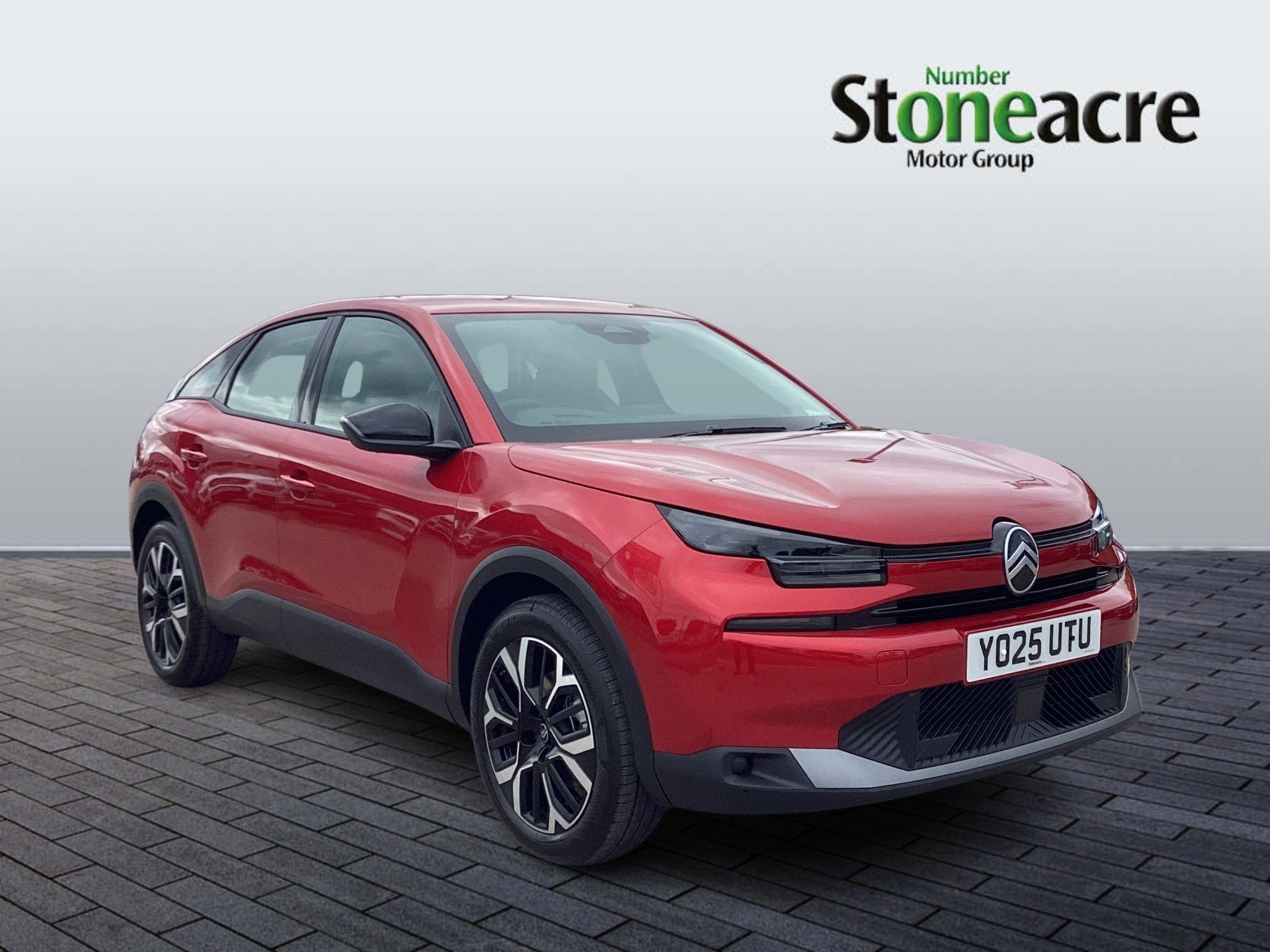 Main listing image - Citroen C4
