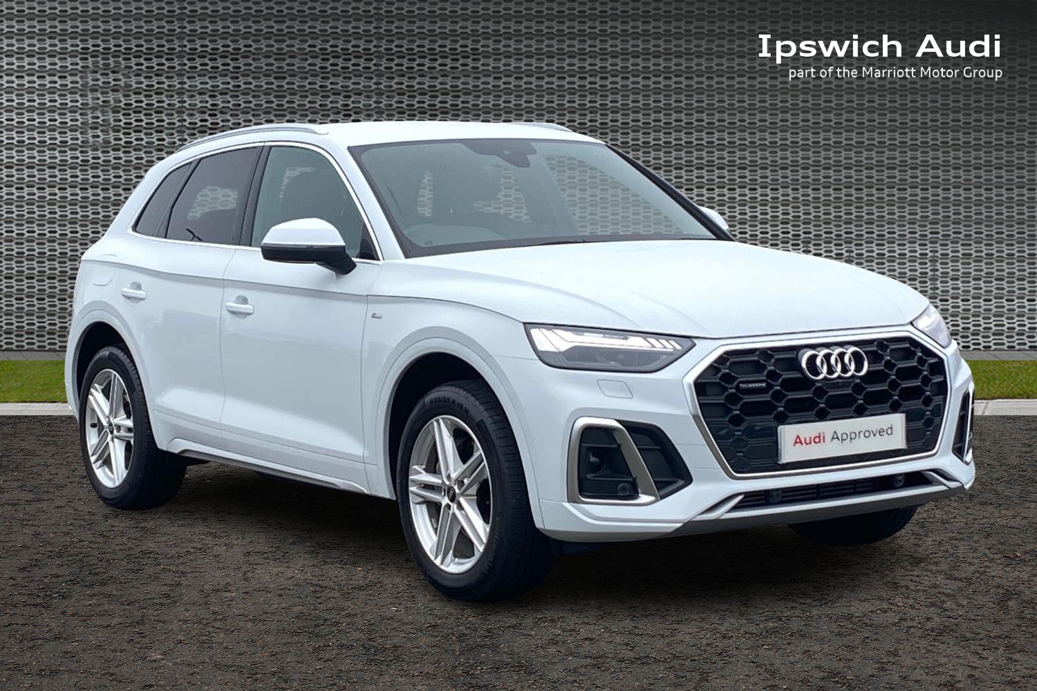 Main listing image - Audi Q5