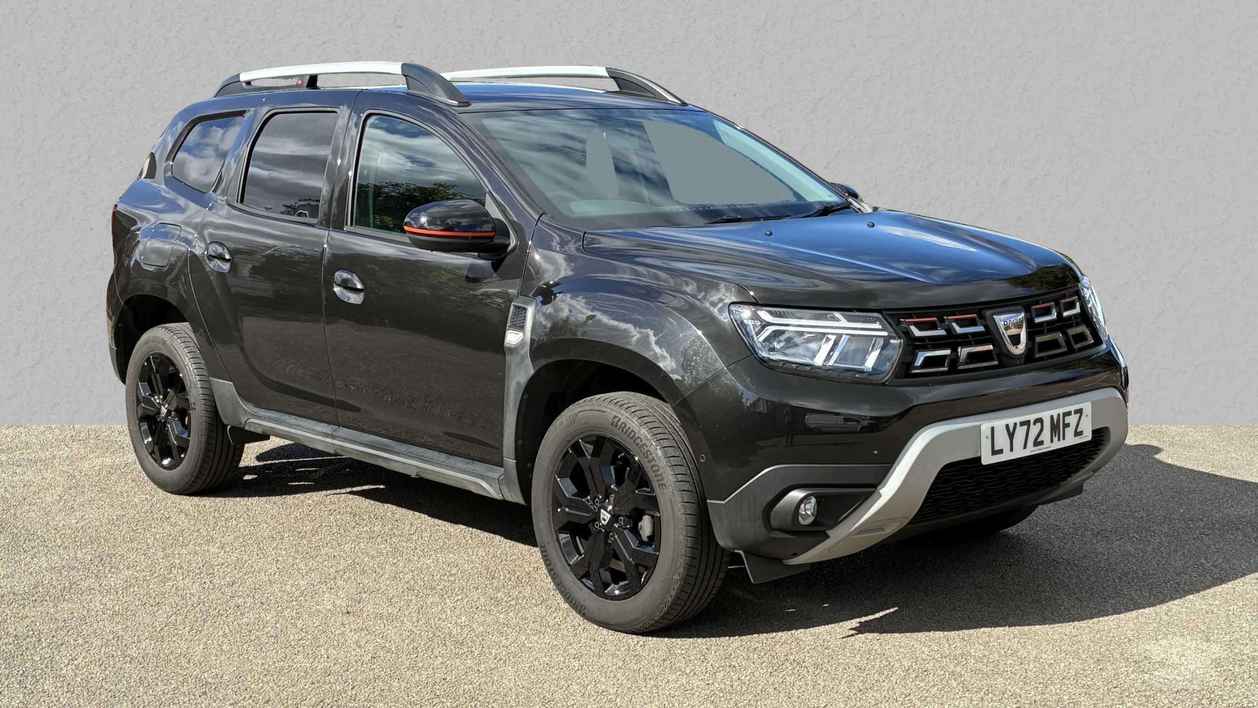 Main listing image - Dacia Duster
