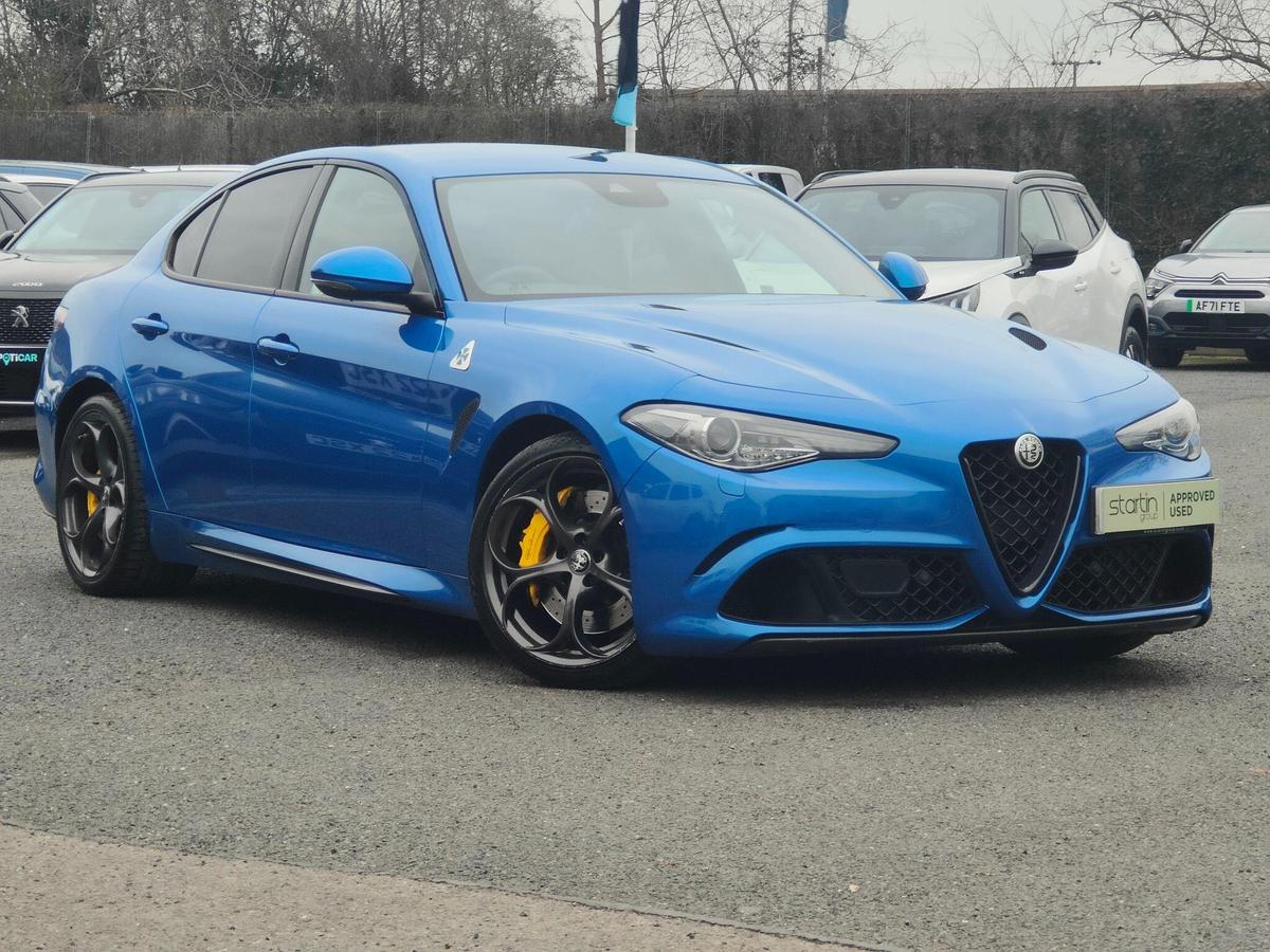 Main listing image - Alfa Romeo Giulia