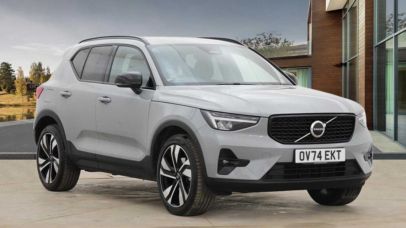 Main listing image - Volvo XC40