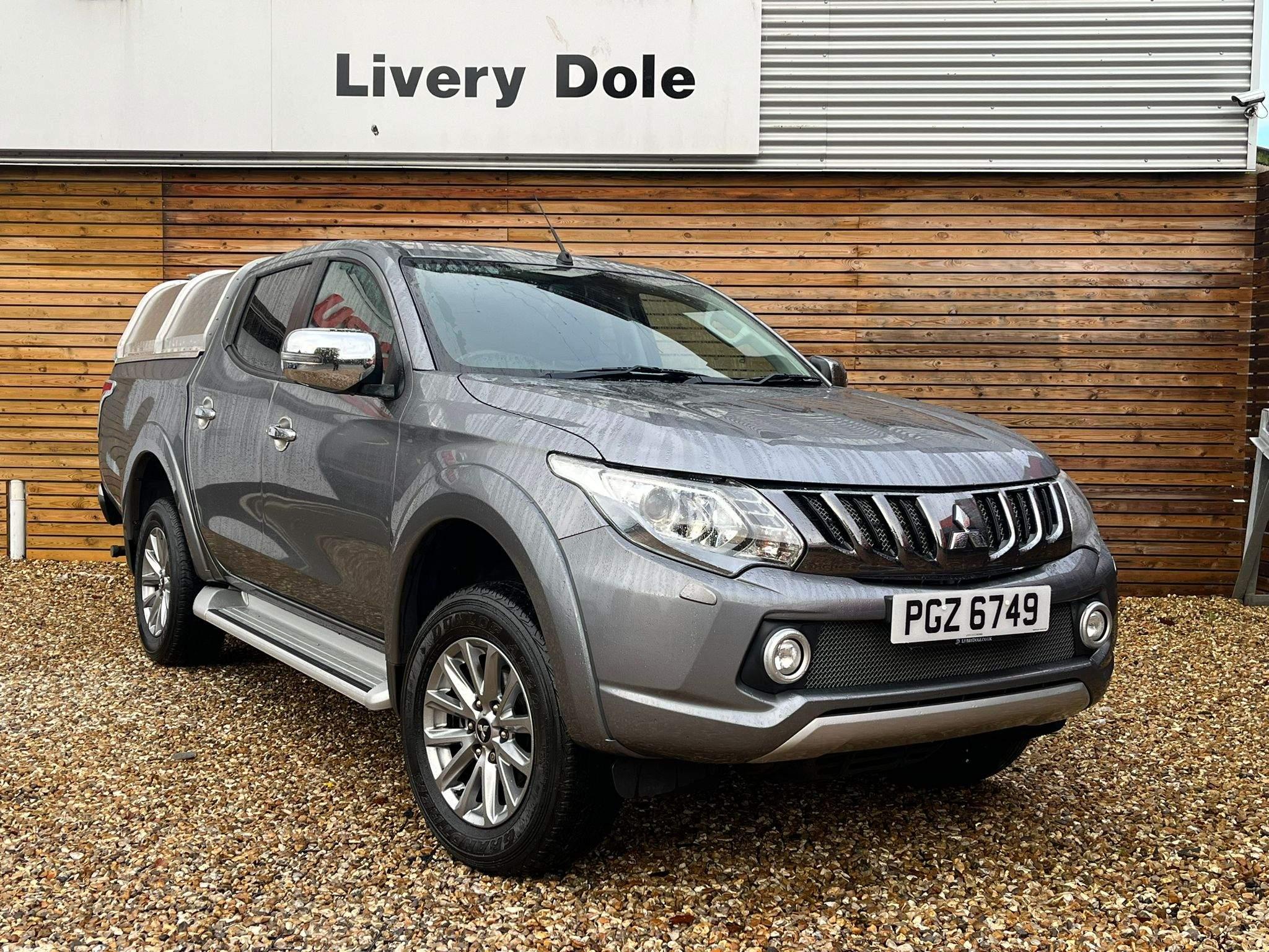 Main listing image - Mitsubishi L200