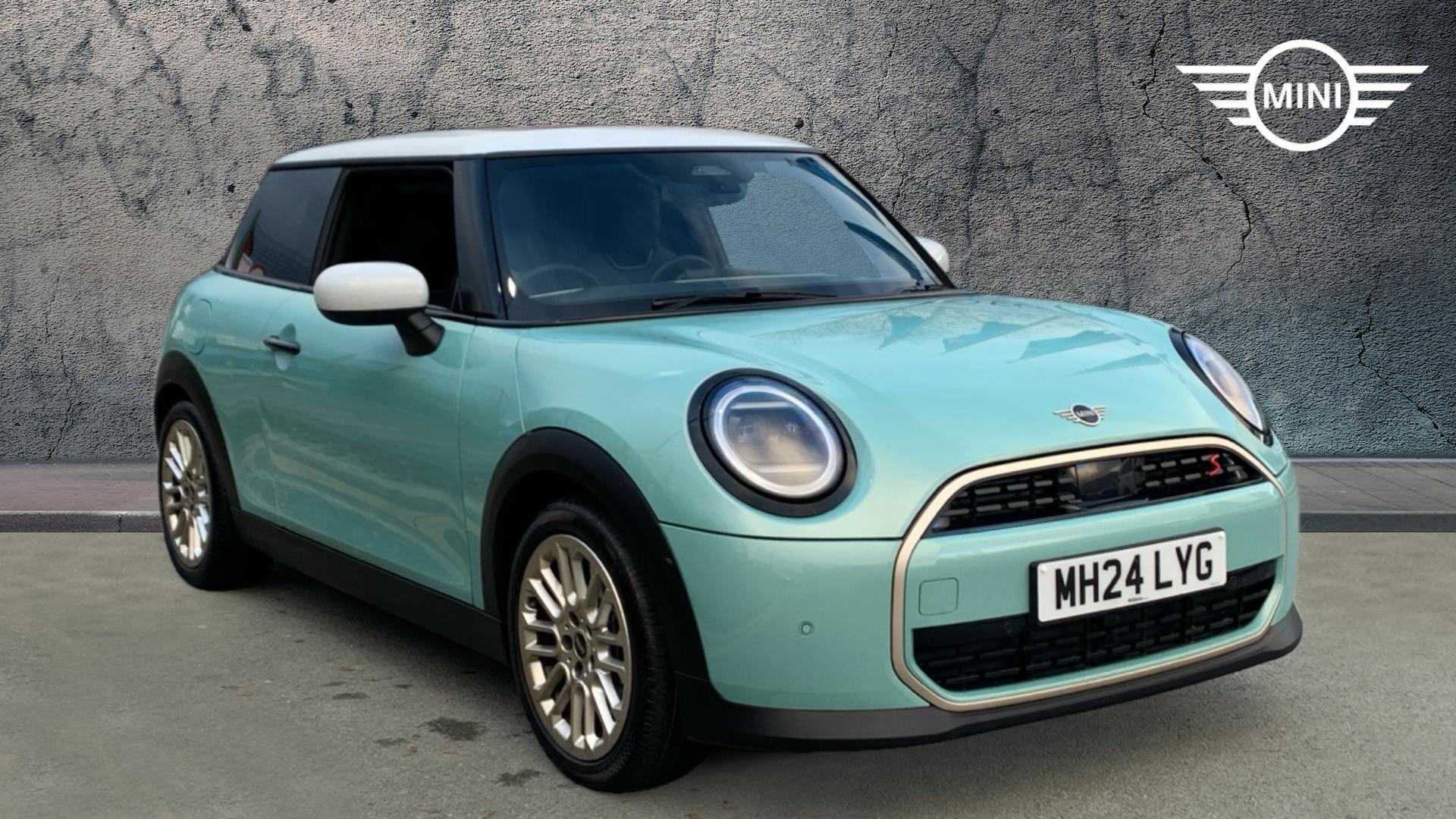 Main listing image - MINI Hatchback