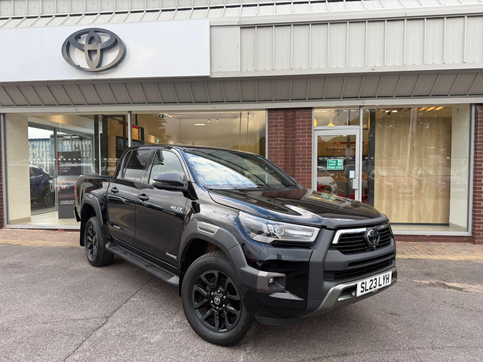 Main listing image - Toyota Hilux