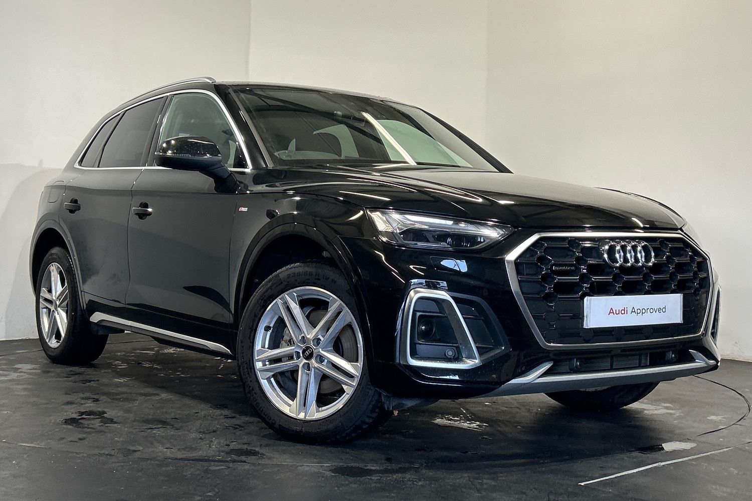 Main listing image - Audi Q5