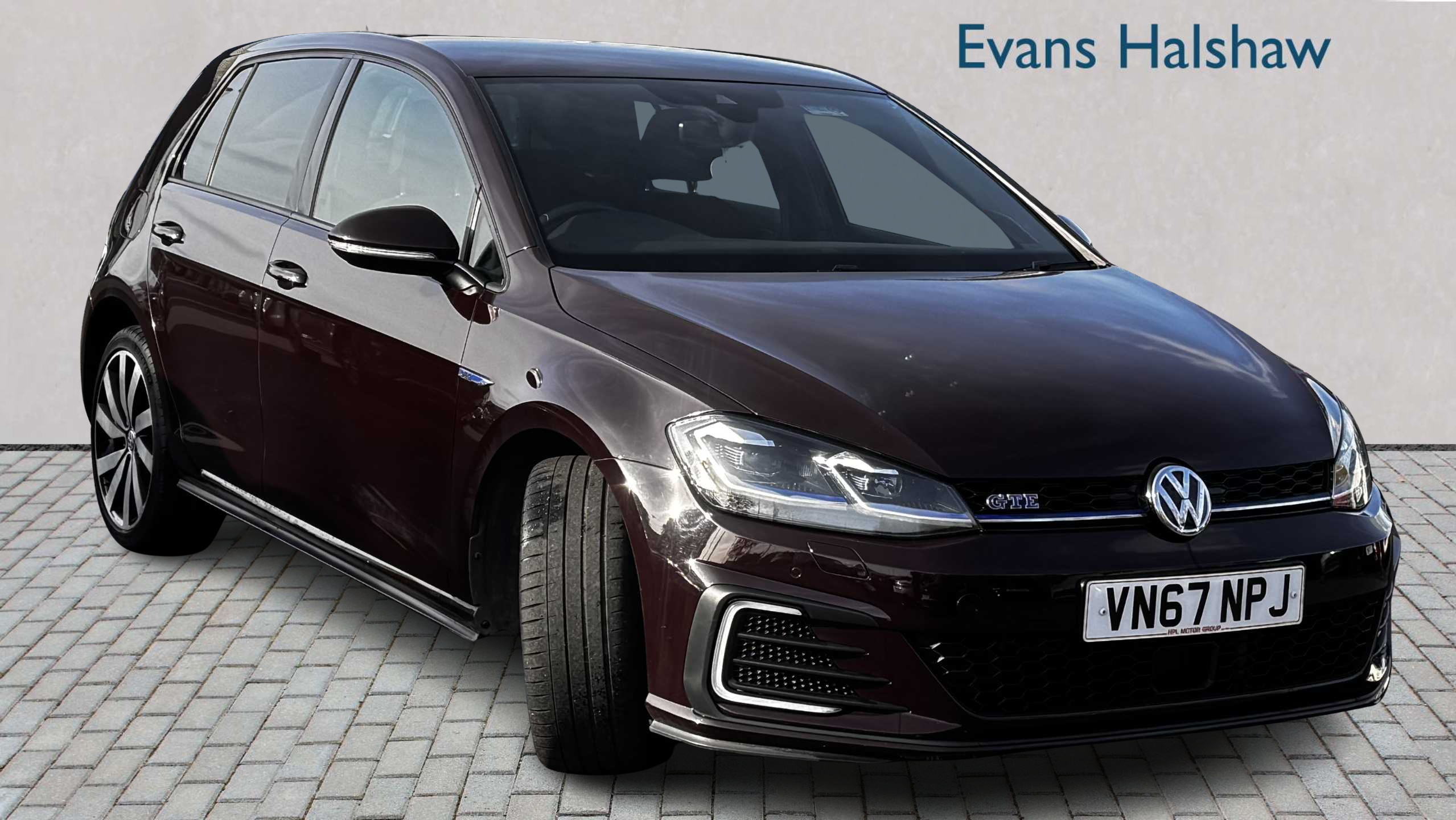 Main listing image - Volkswagen Golf GTE