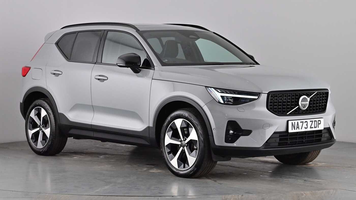 Main listing image - Volvo XC40