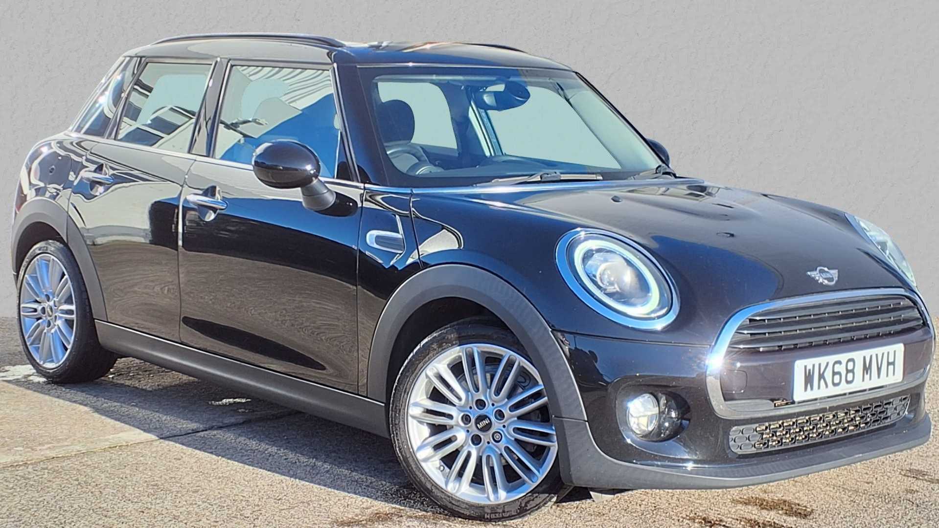 Main listing image - MINI Hatchback 5dr