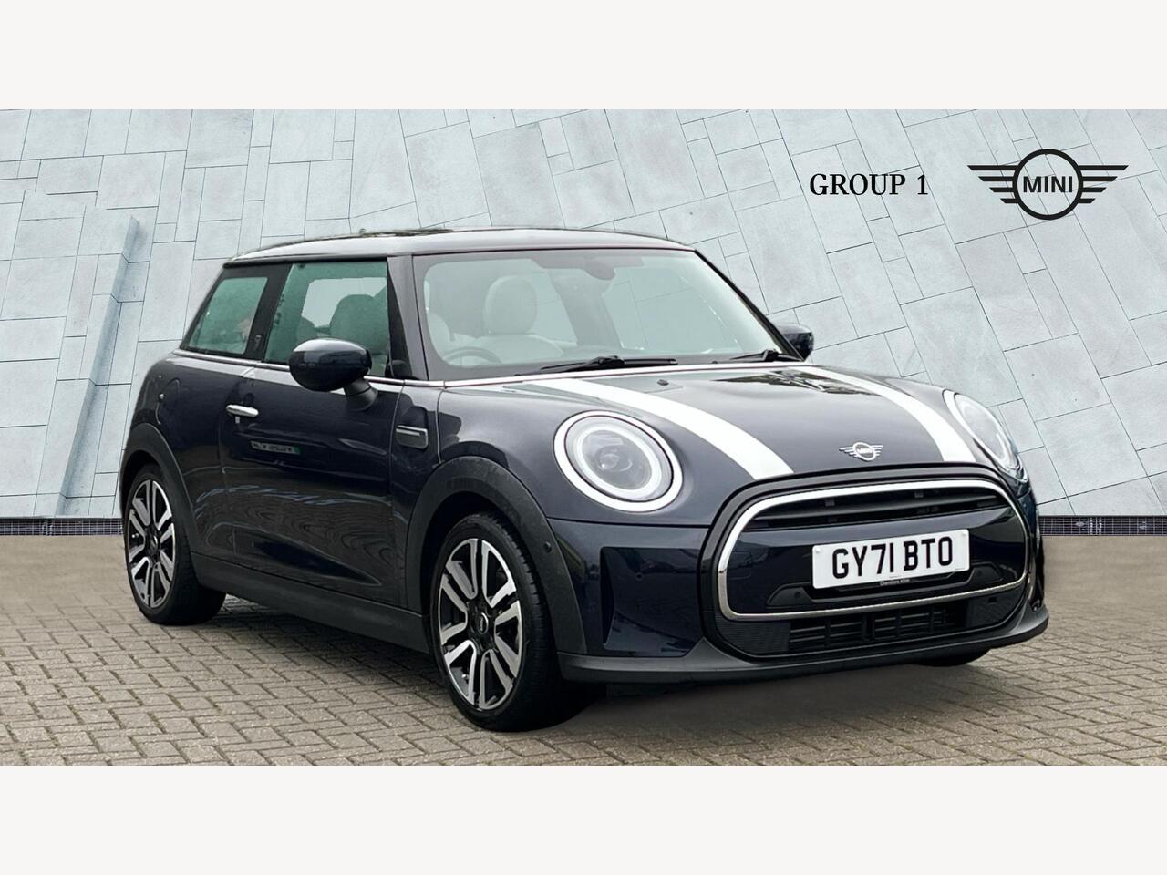 Main listing image - MINI Hatchback