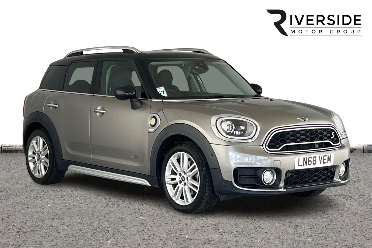 Main listing image - MINI Countryman