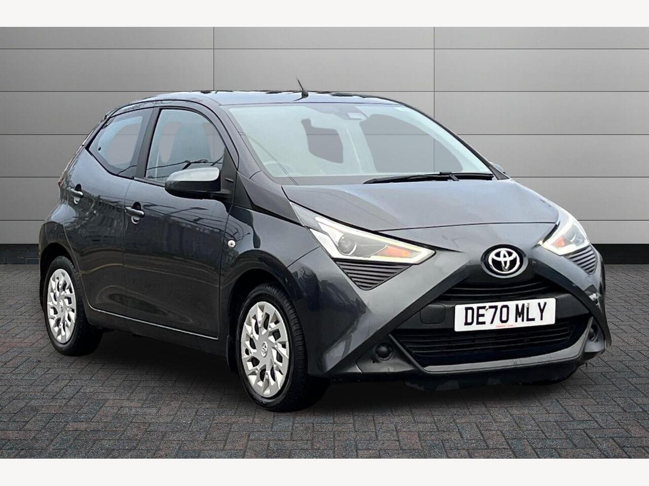 Main listing image - Toyota Aygo