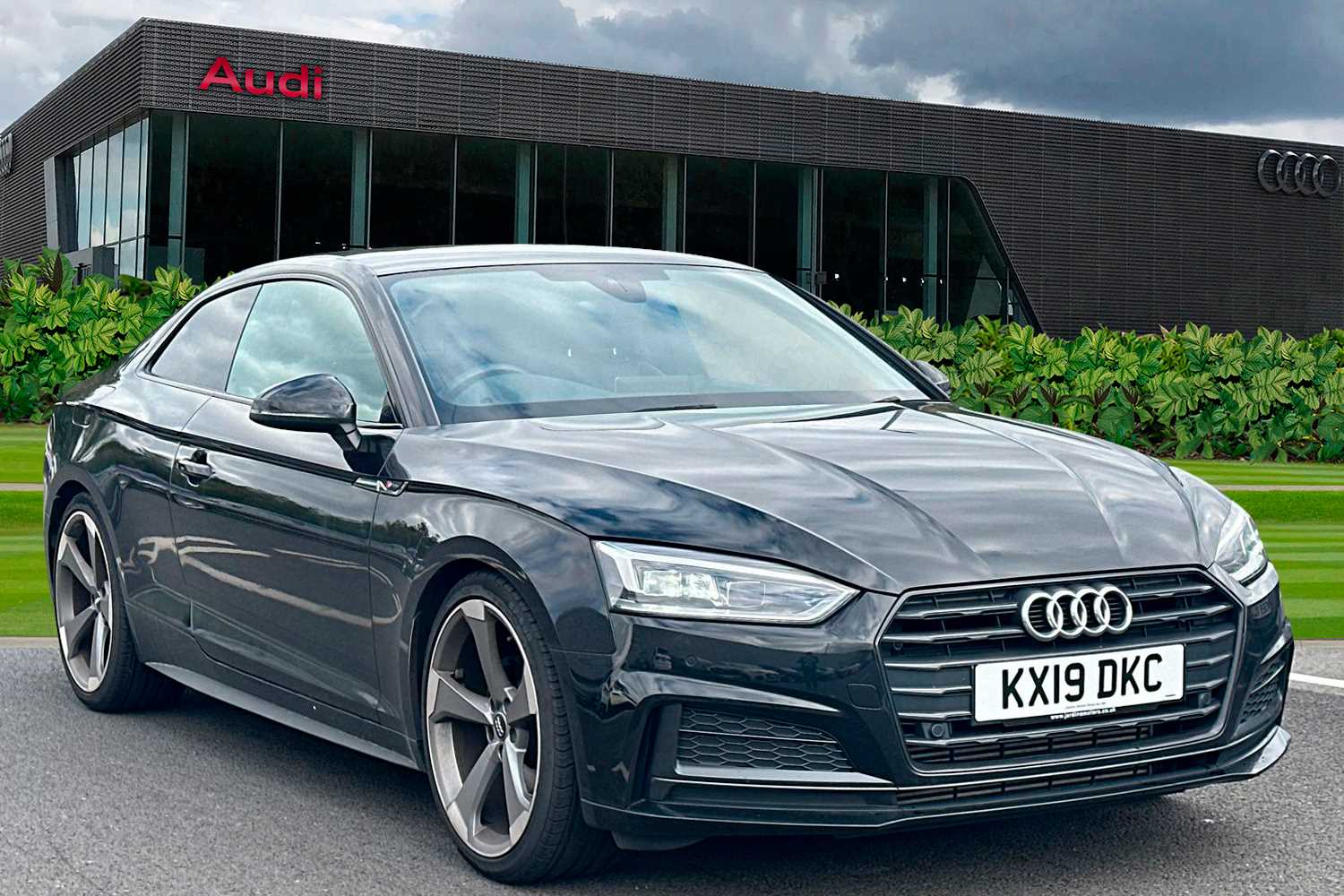 Main listing image - Audi A5