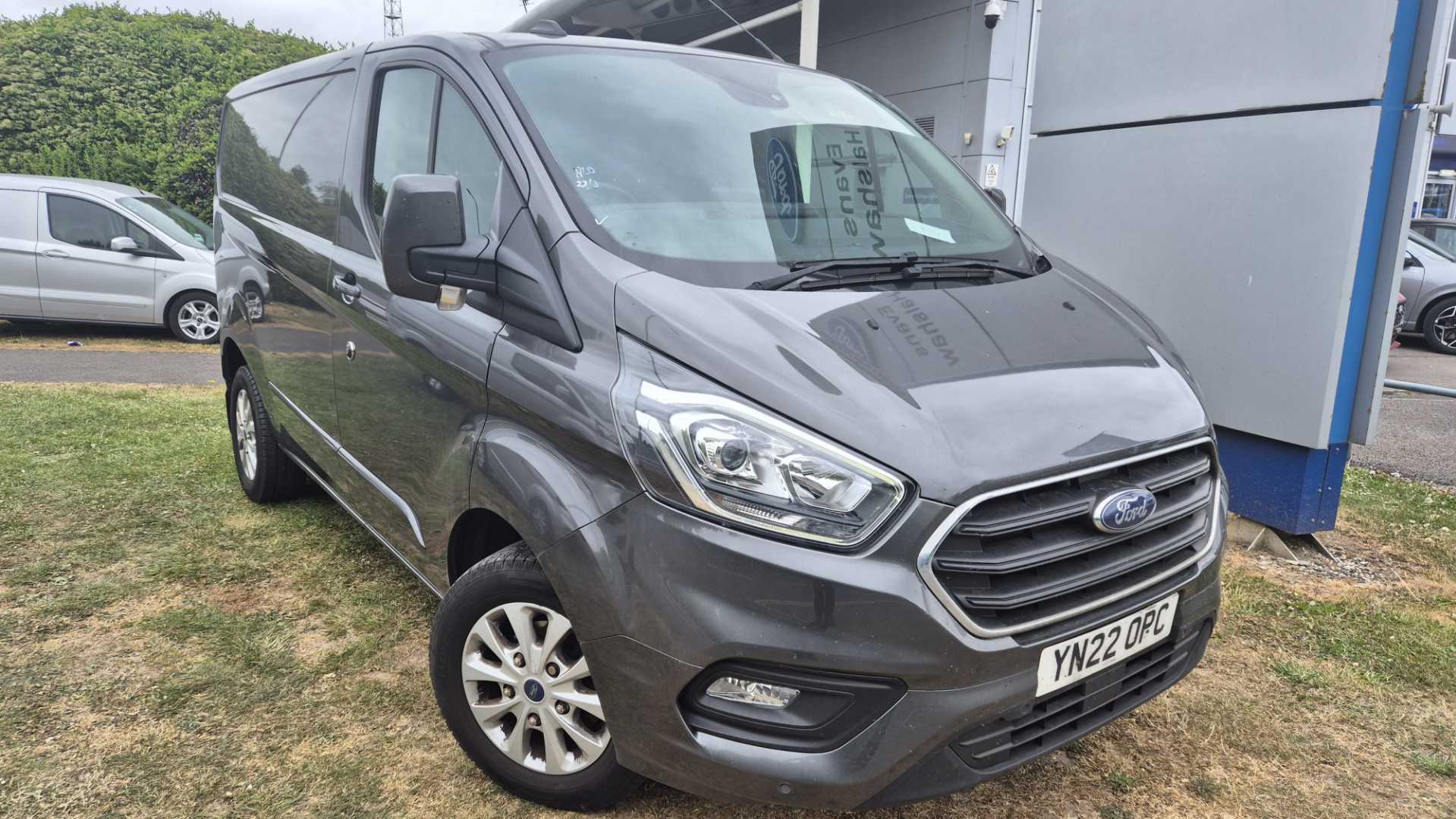 Main listing image - Ford Transit Custom