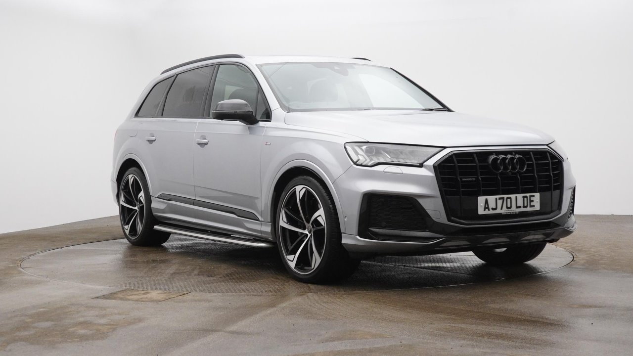 Main listing image - Audi Q7