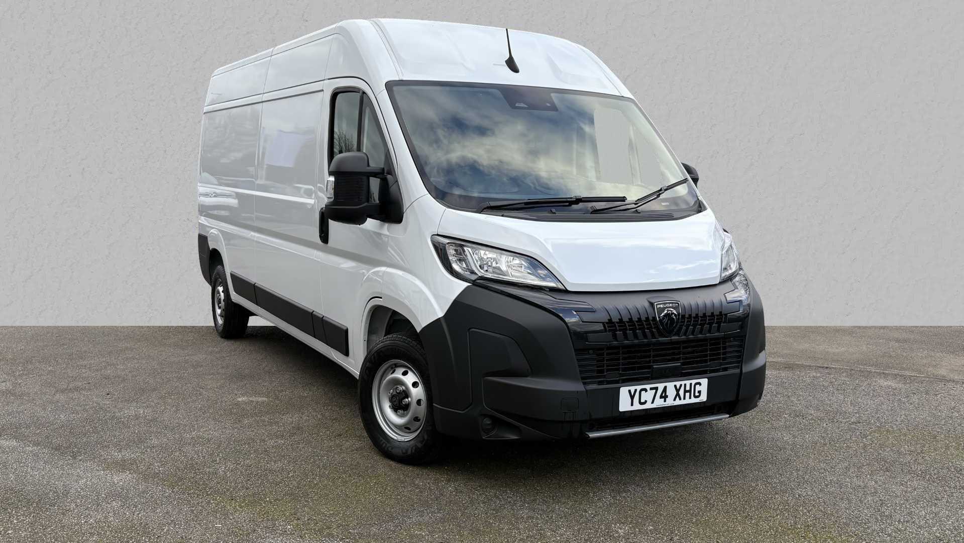 Main listing image - Peugeot Boxer