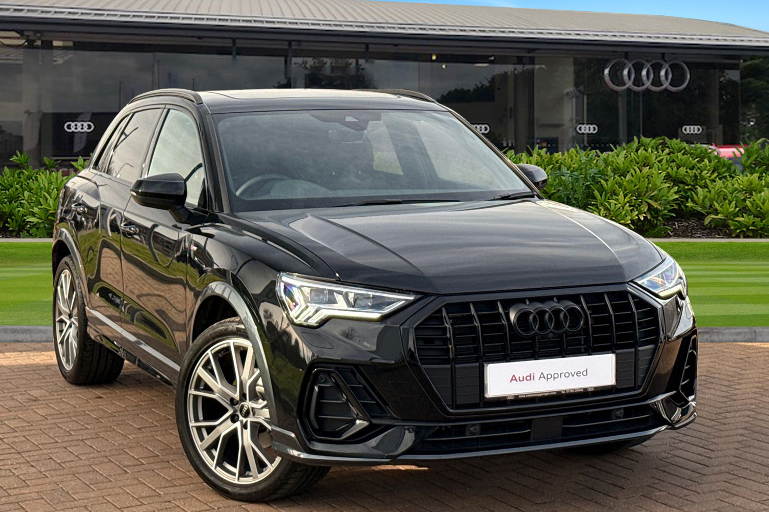 Main listing image - Audi Q3