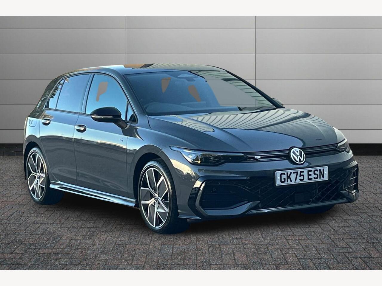 Main listing image - Volkswagen Golf