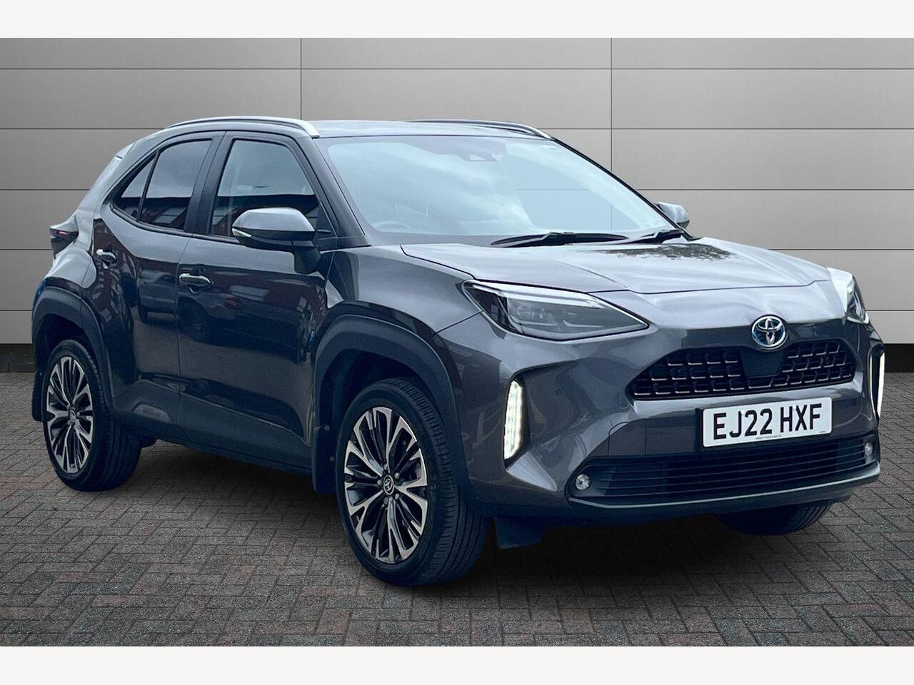 Main listing image - Toyota Yaris Cross