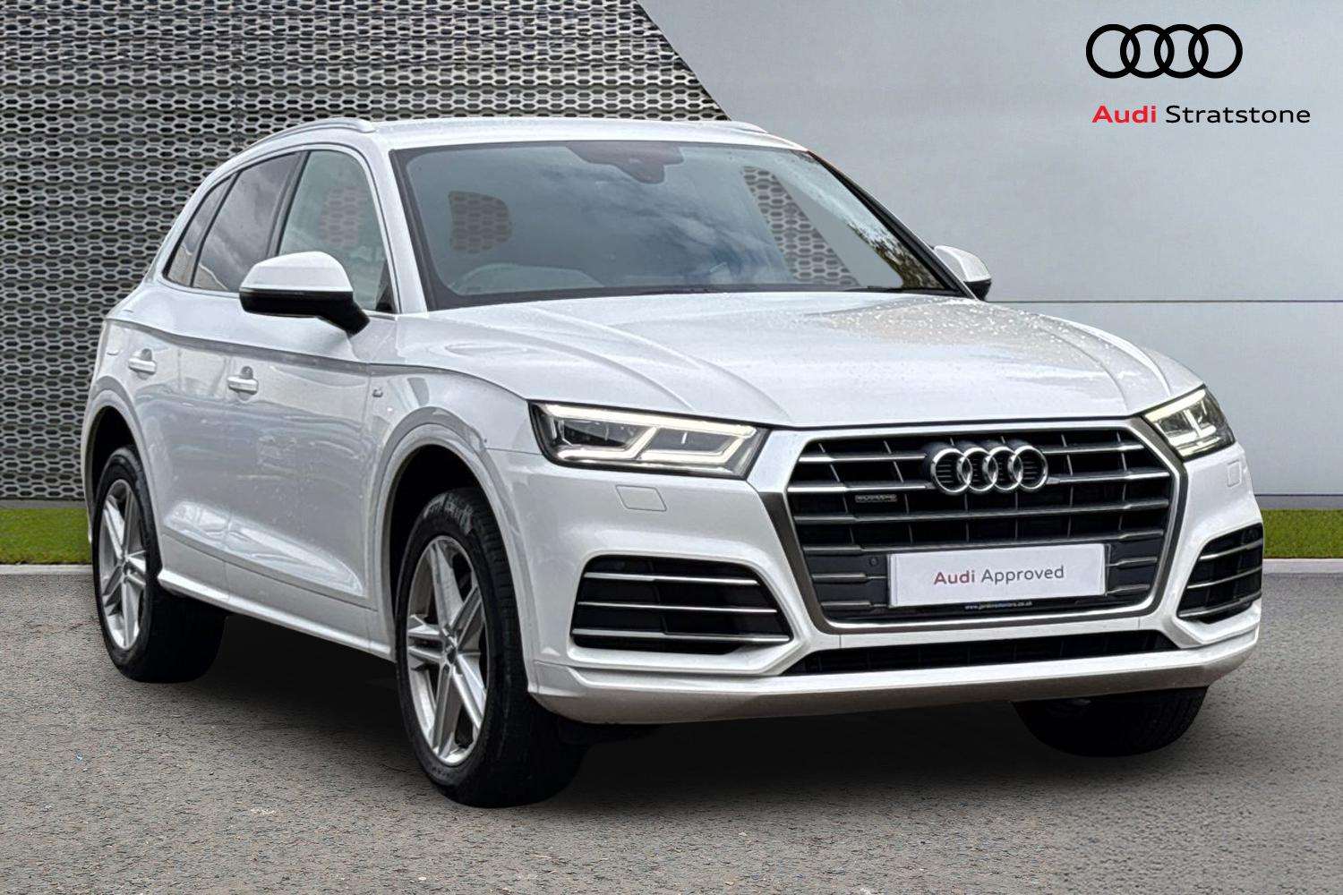 Main listing image - Audi Q5