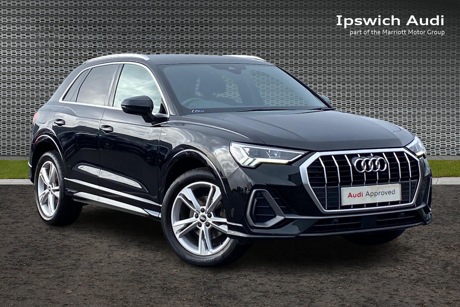 Main listing image - Audi Q3