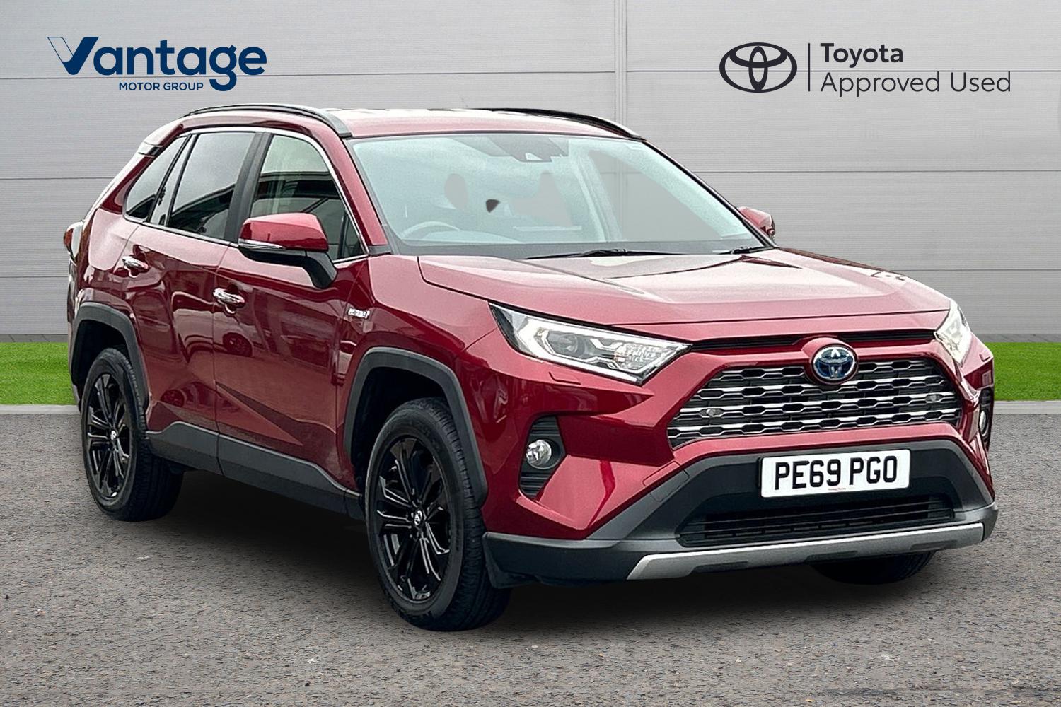 Main listing image - Toyota RAV4
