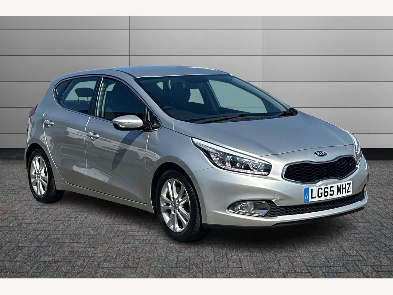 Main listing image - Kia Ceed
