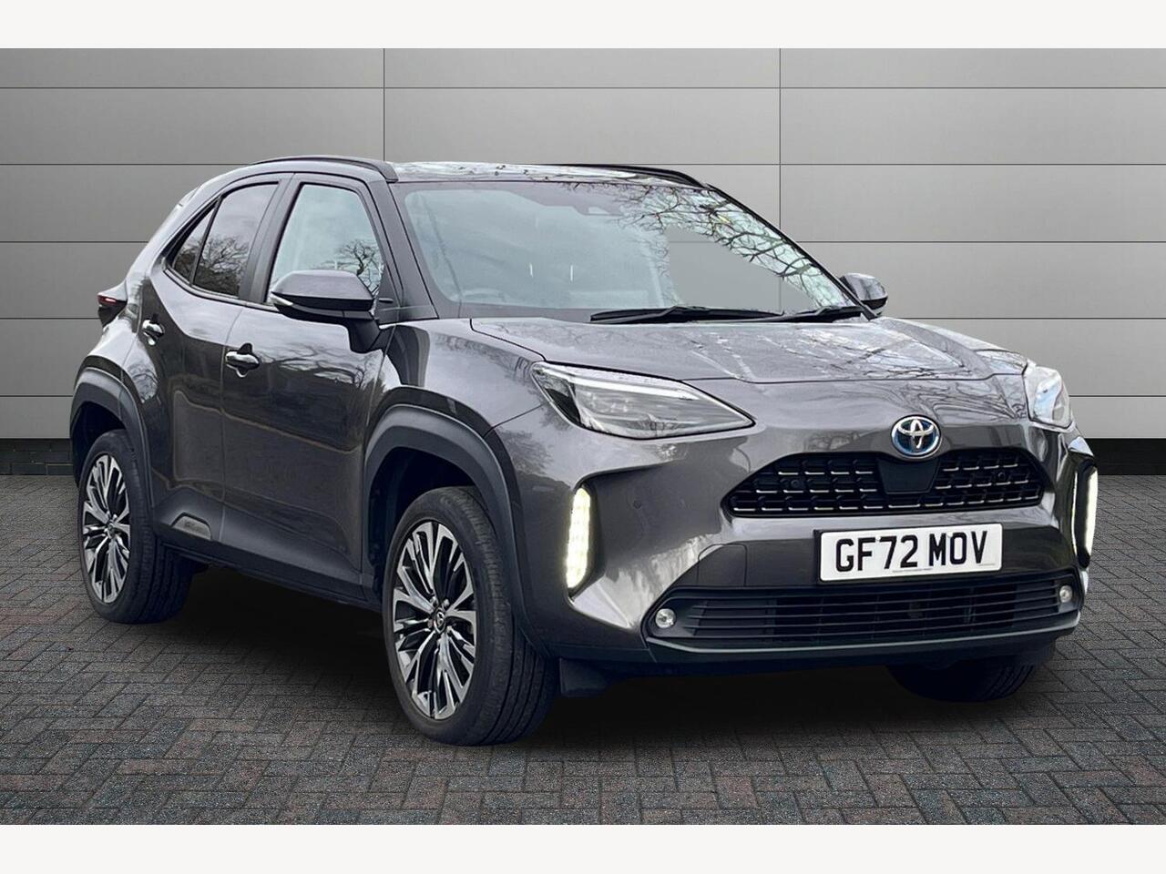 Main listing image - Toyota Yaris Cross