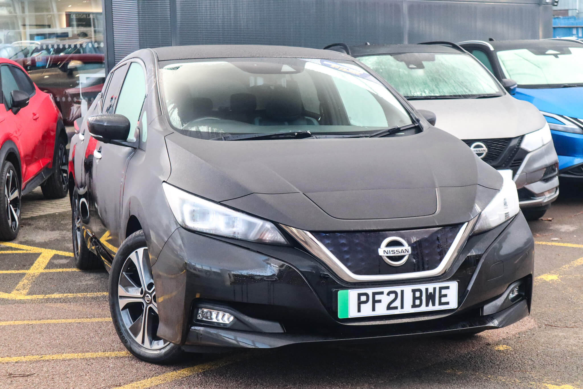 Main listing image - Nissan Leaf