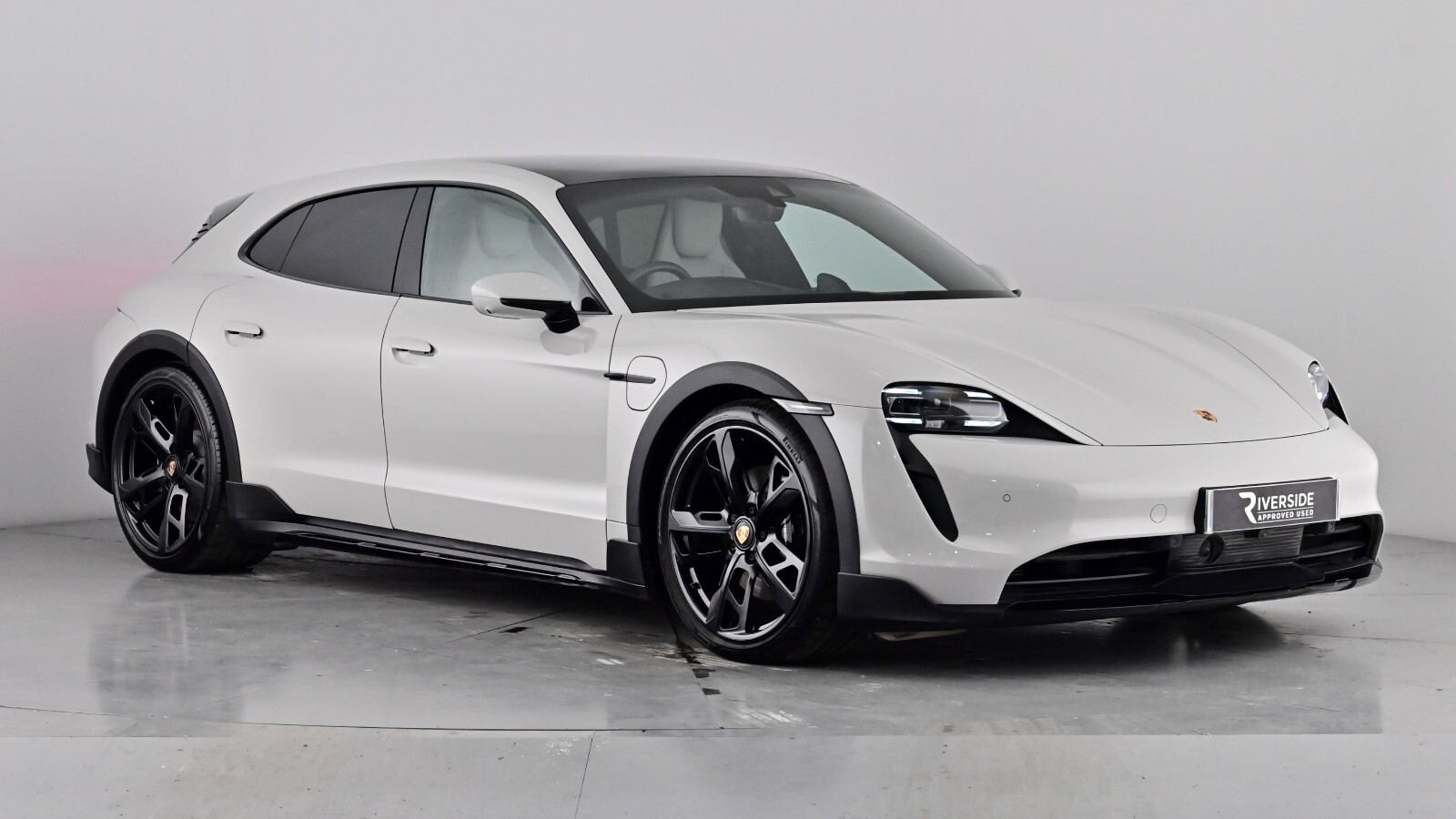 Main listing image - Porsche Taycan Cross Turismo