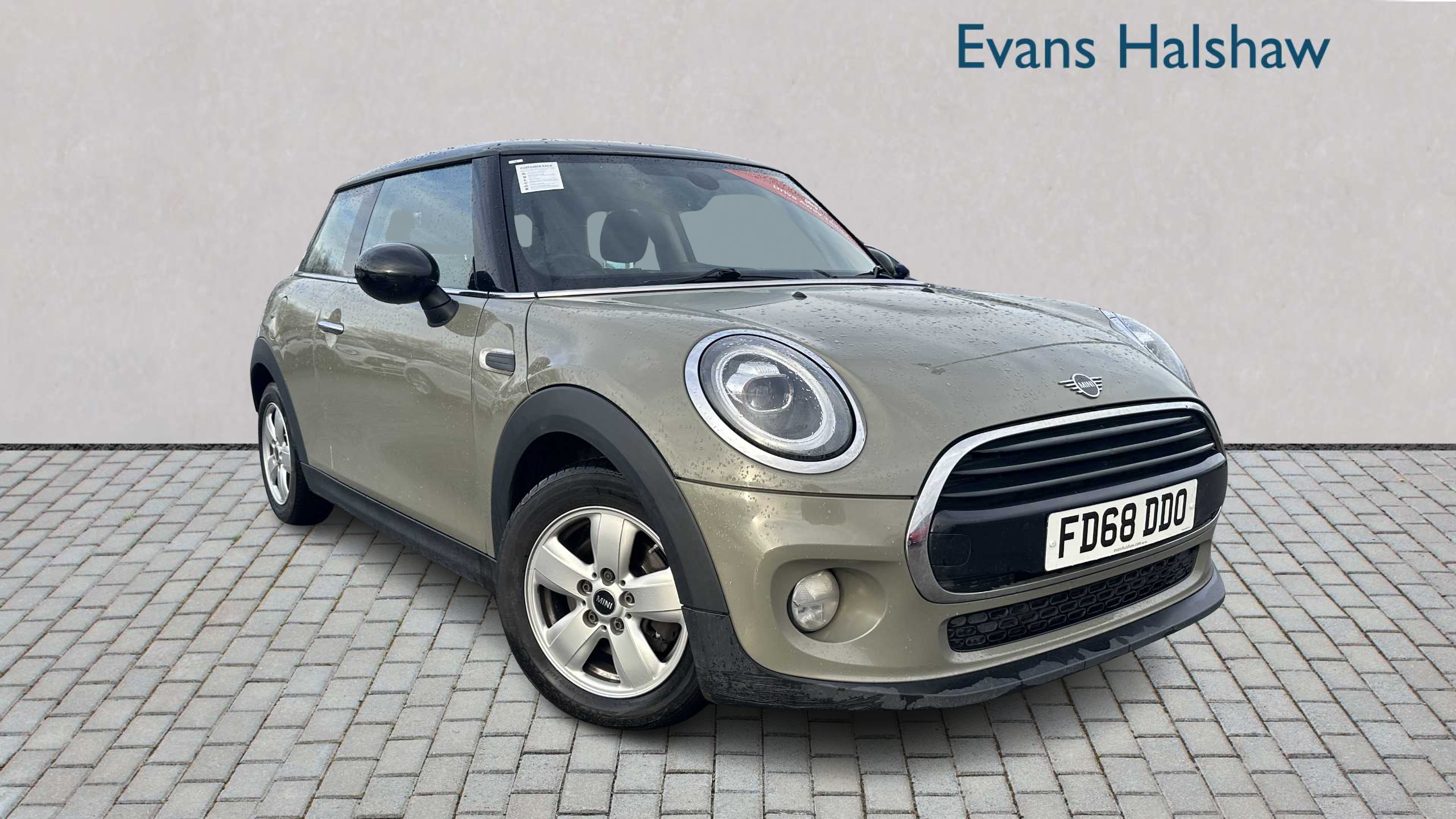 Main listing image - MINI Hatchback