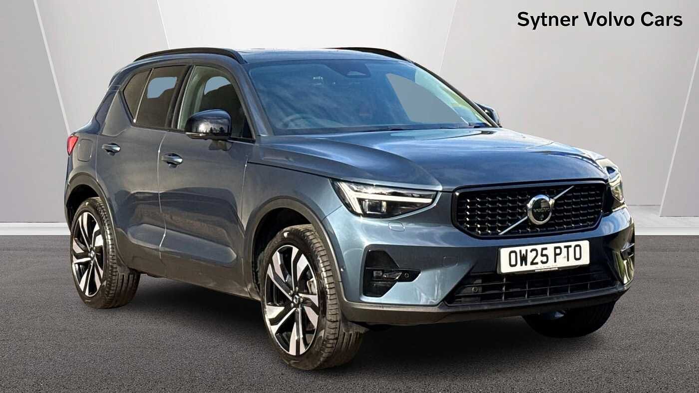 Main listing image - Volvo XC40
