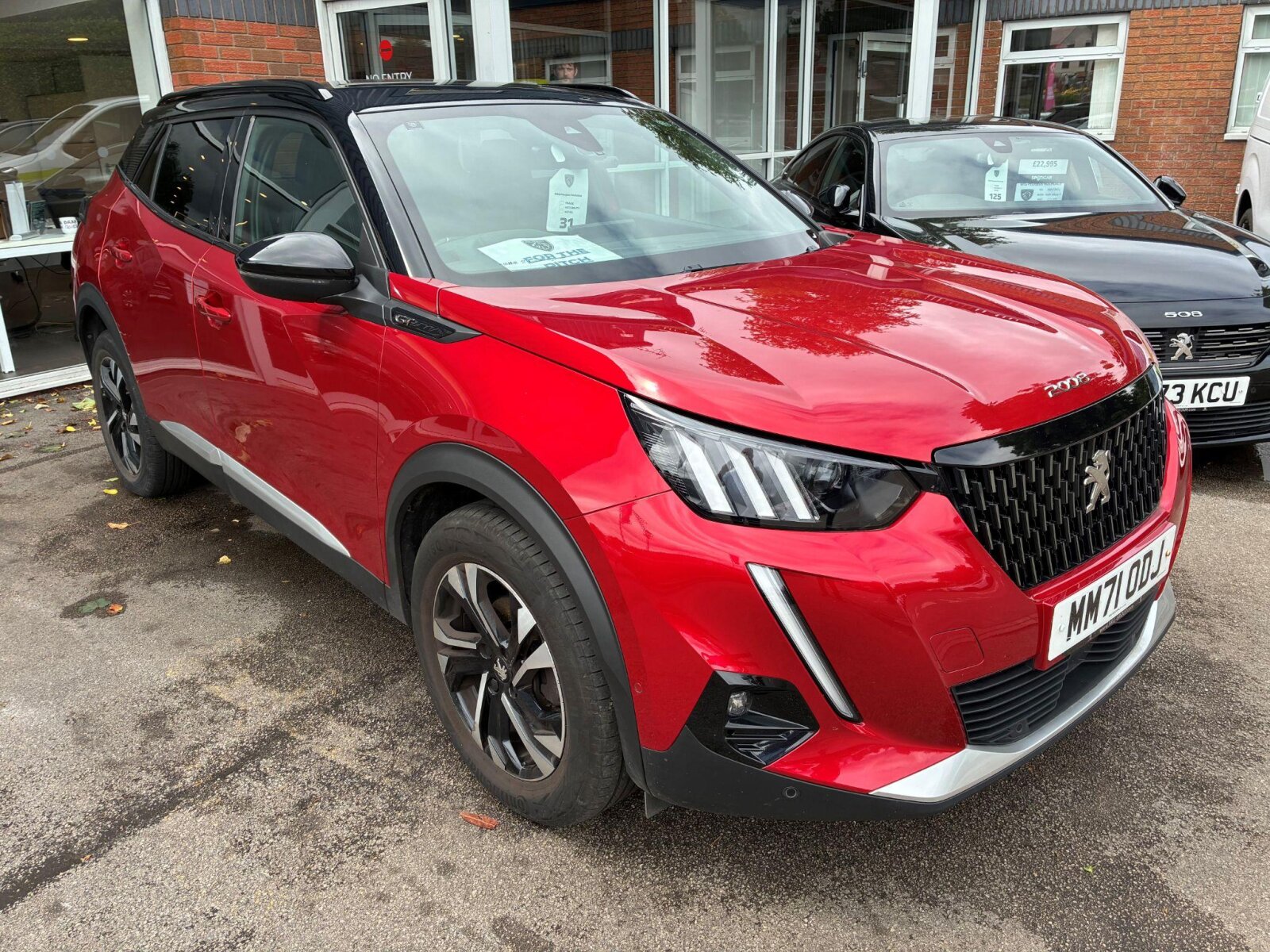 Main listing image - Peugeot 2008