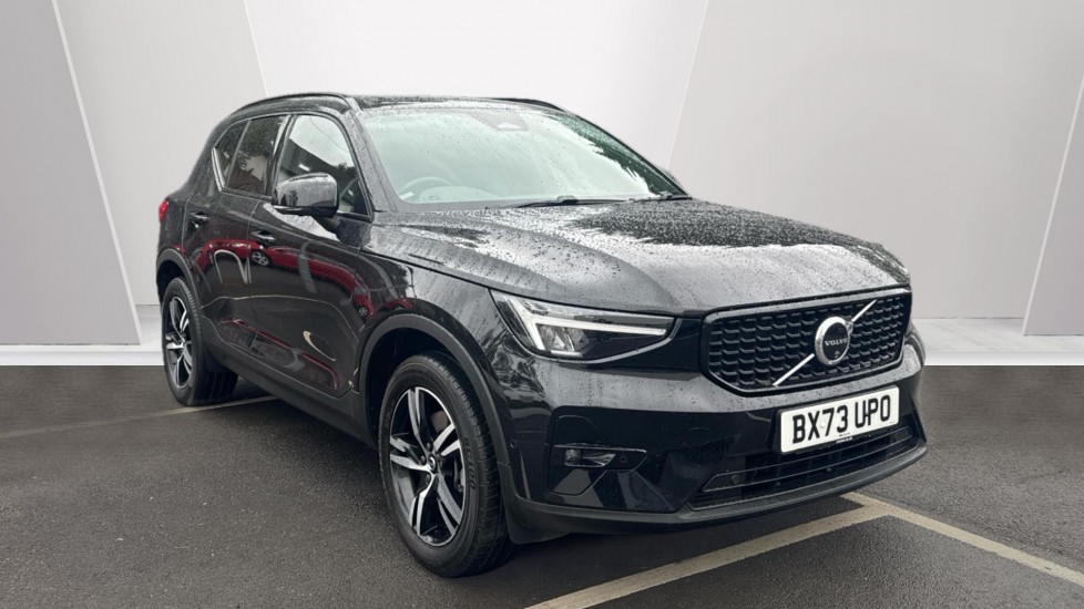 Main listing image - Volvo XC40