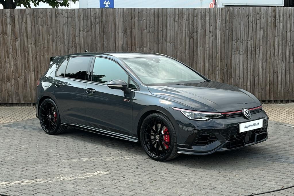 Main listing image - Volkswagen Golf GTI