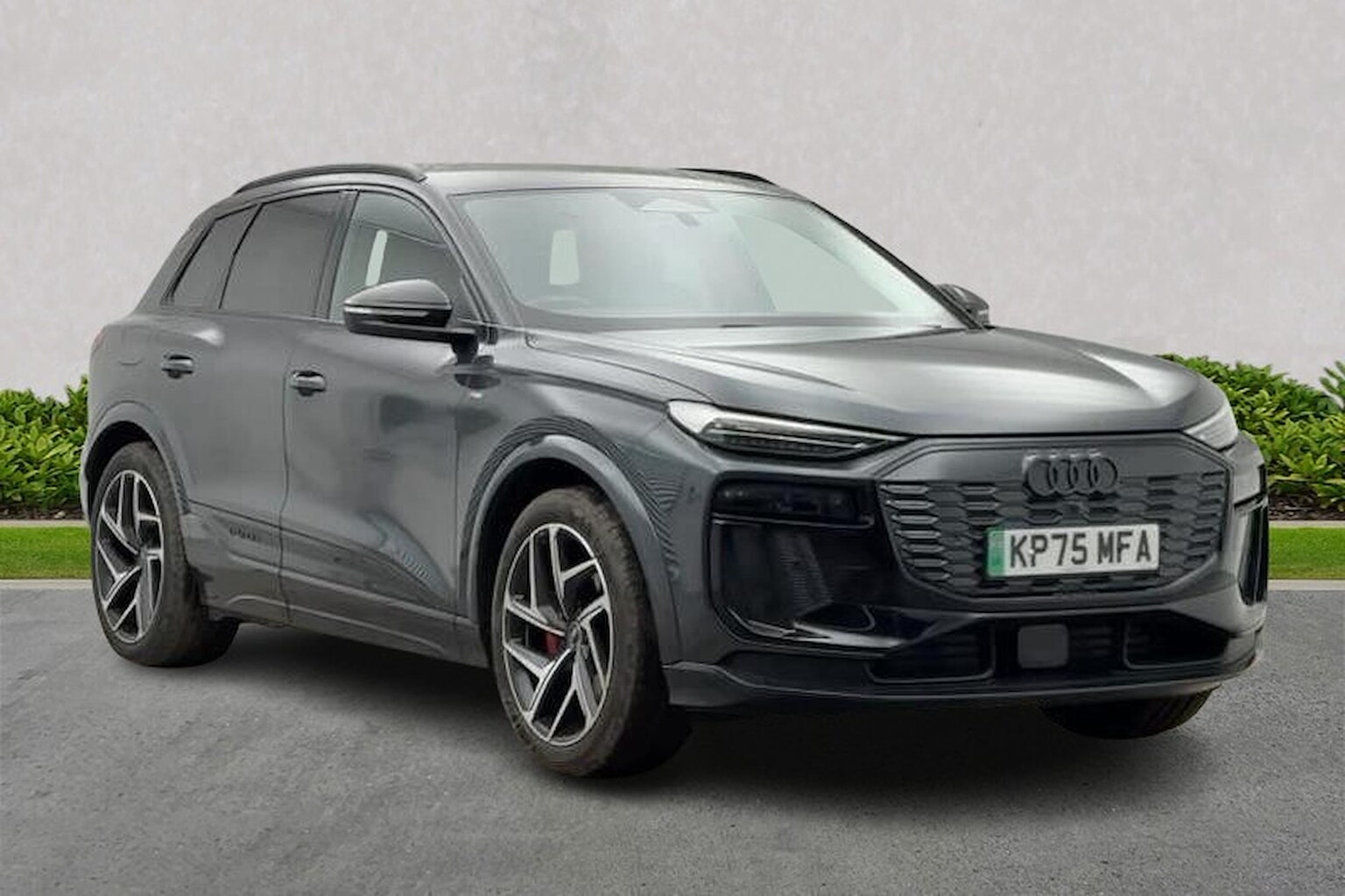 Main listing image - Audi Q6 e-tron