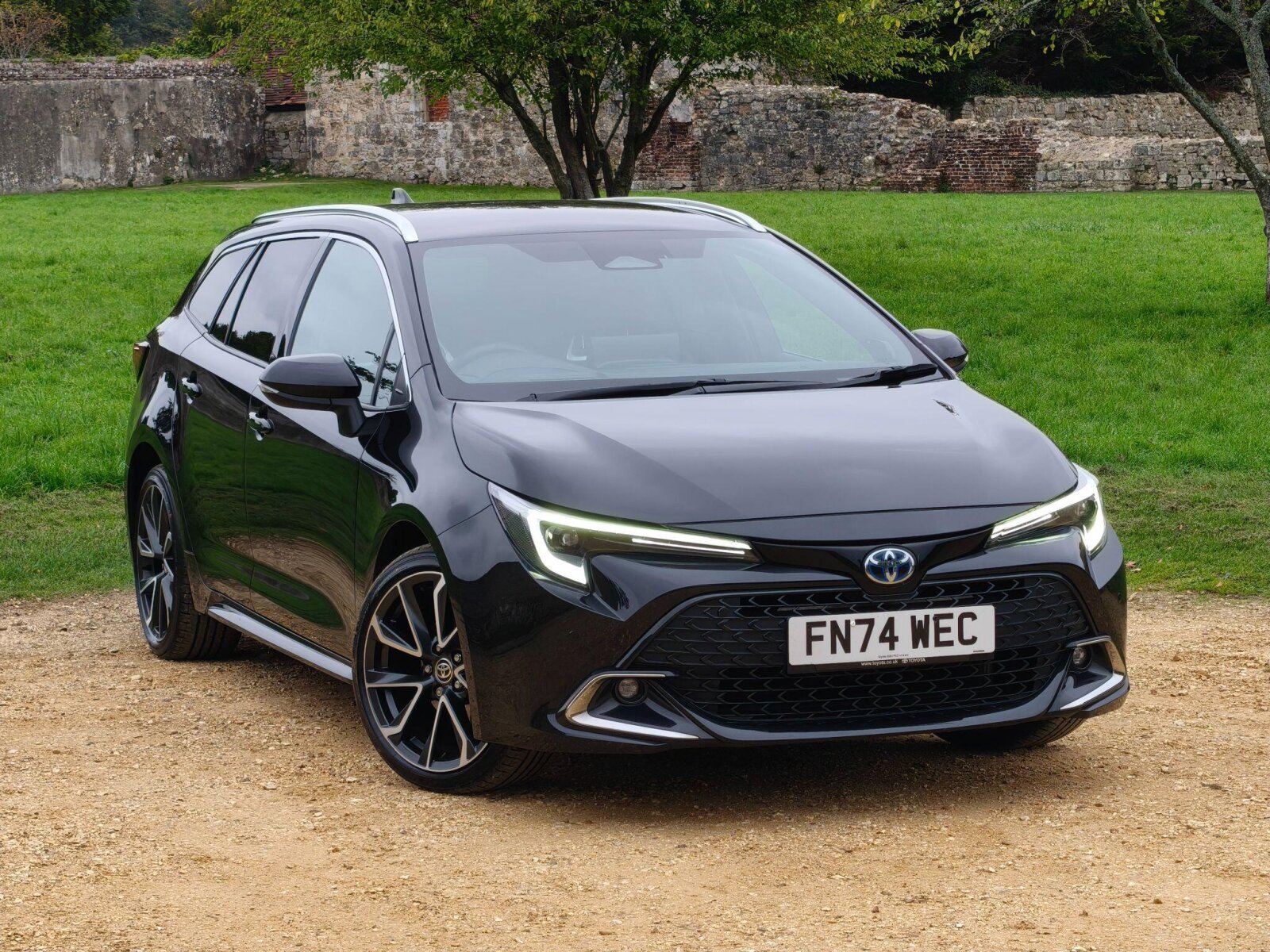 Main listing image - Toyota Corolla Touring Sport