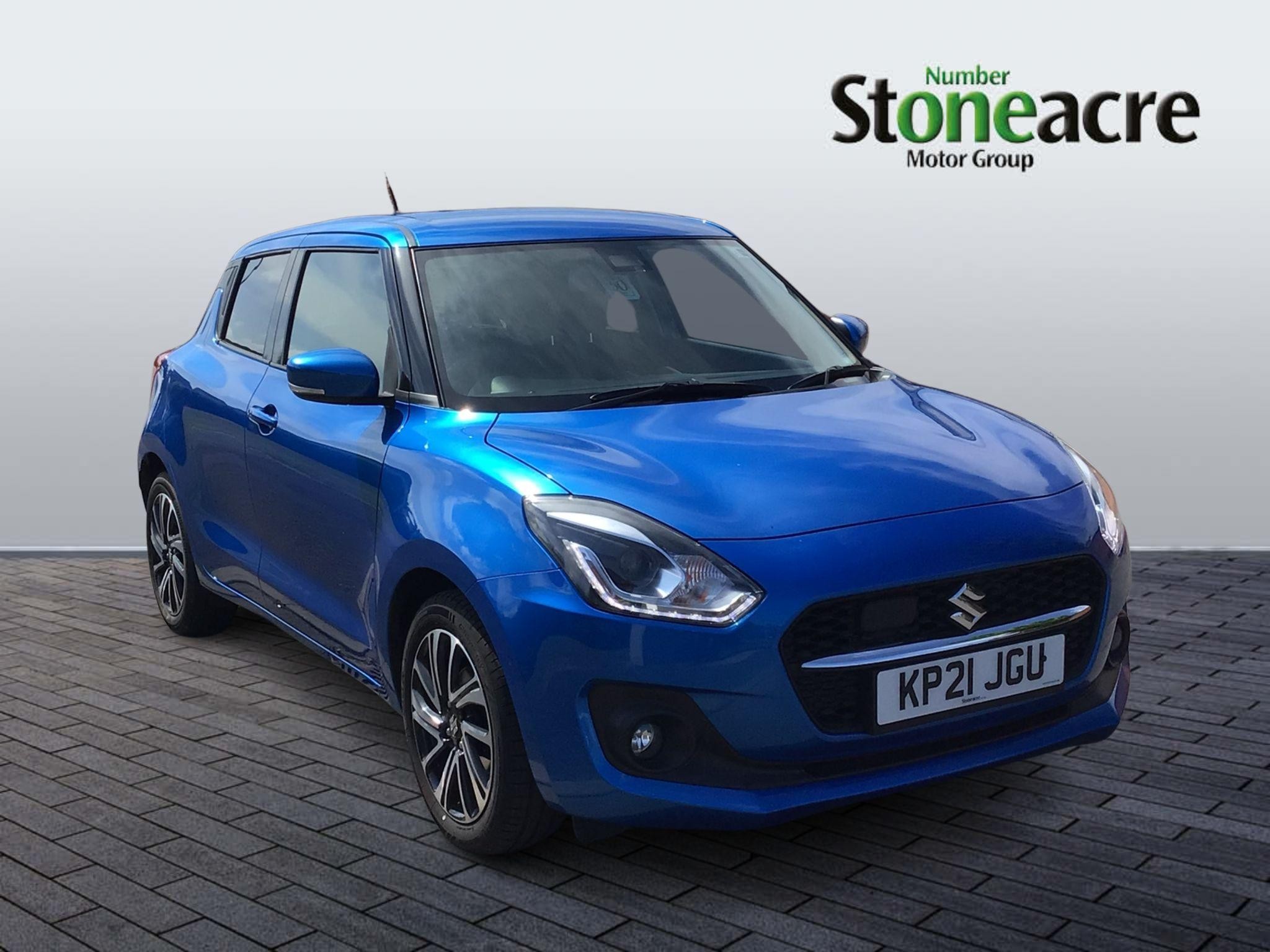 Main listing image - Suzuki Swift