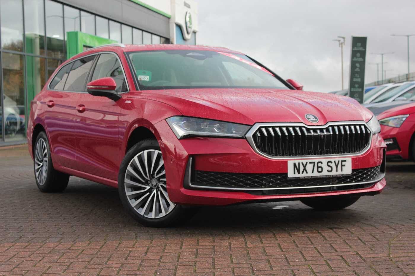 Main listing image - Skoda Superb
