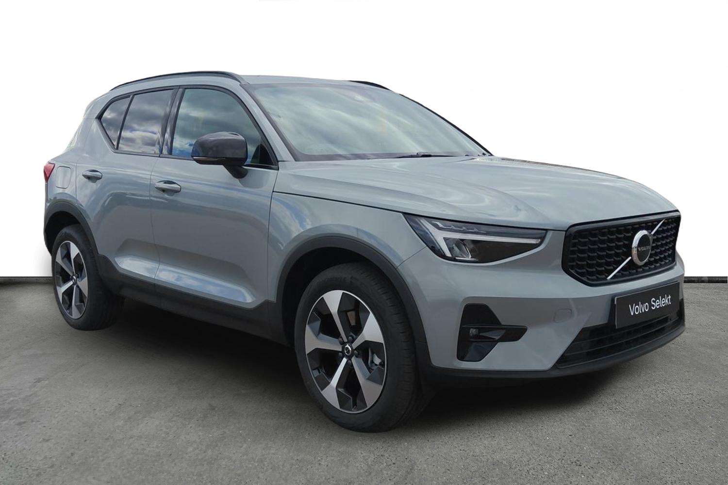 Main listing image - Volvo XC40
