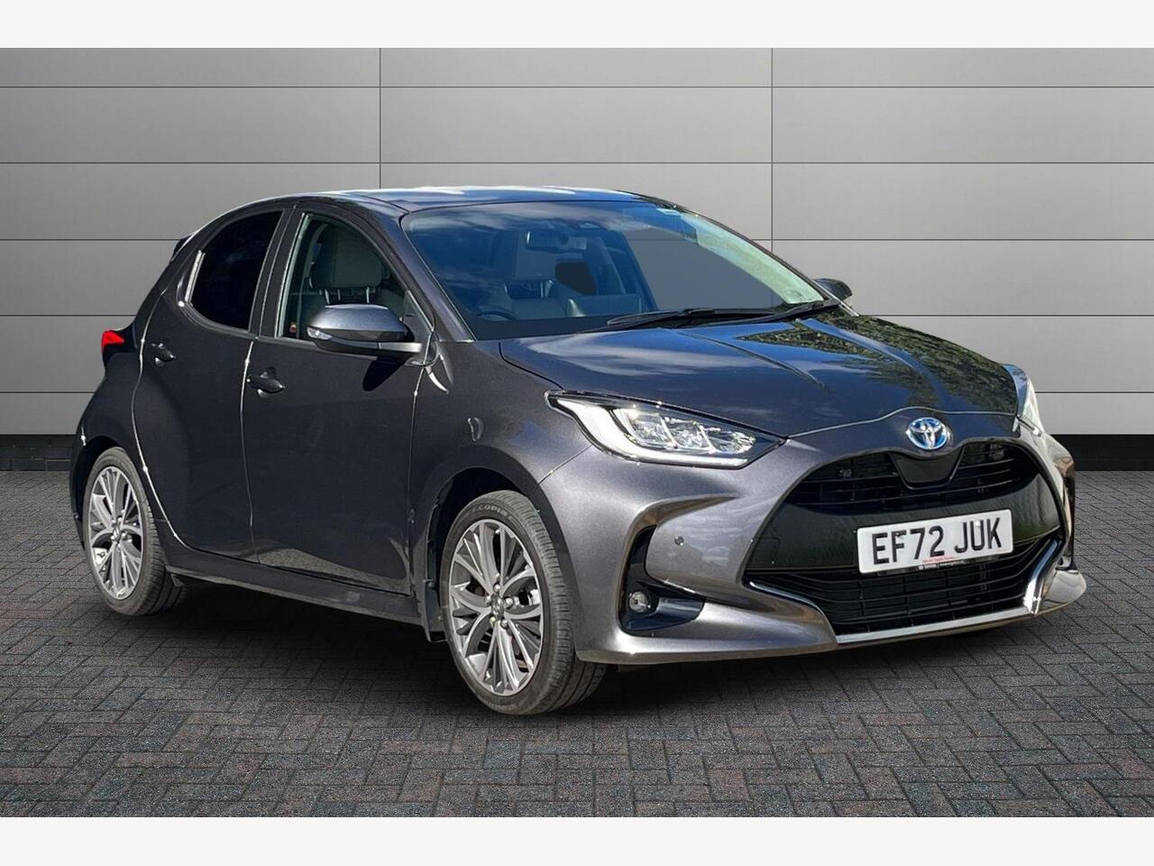 Main listing image - Toyota Yaris