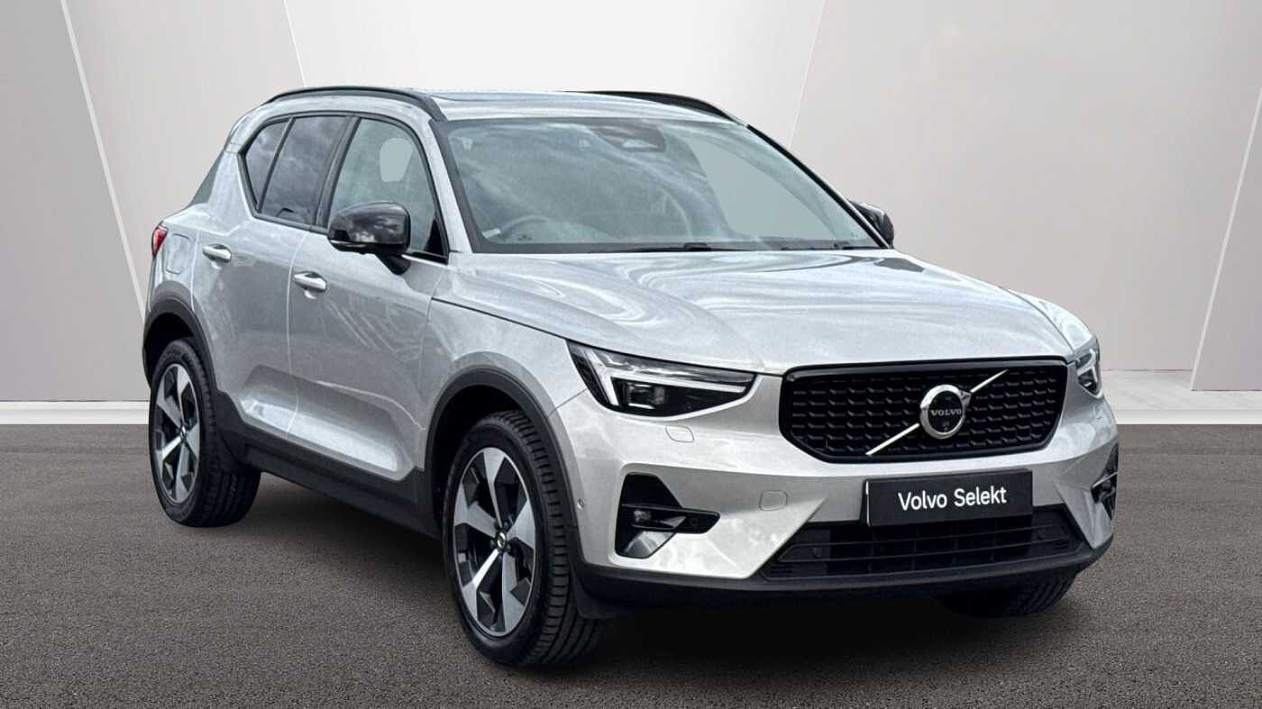 Main listing image - Volvo XC40