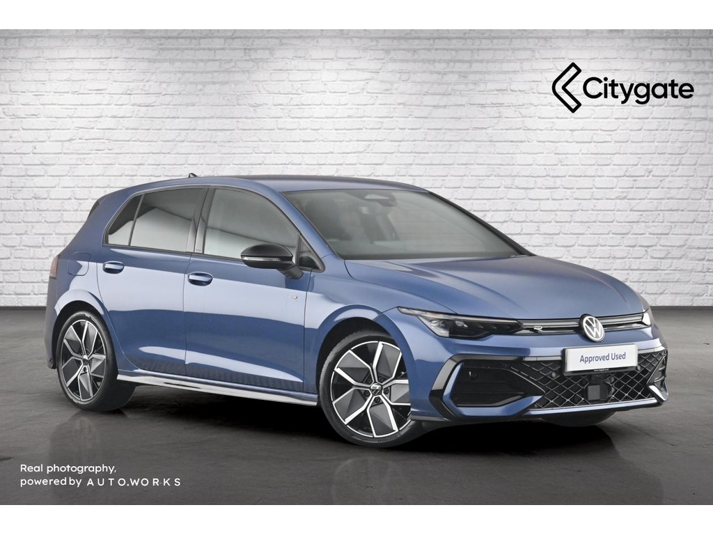 Main listing image - Volkswagen Golf