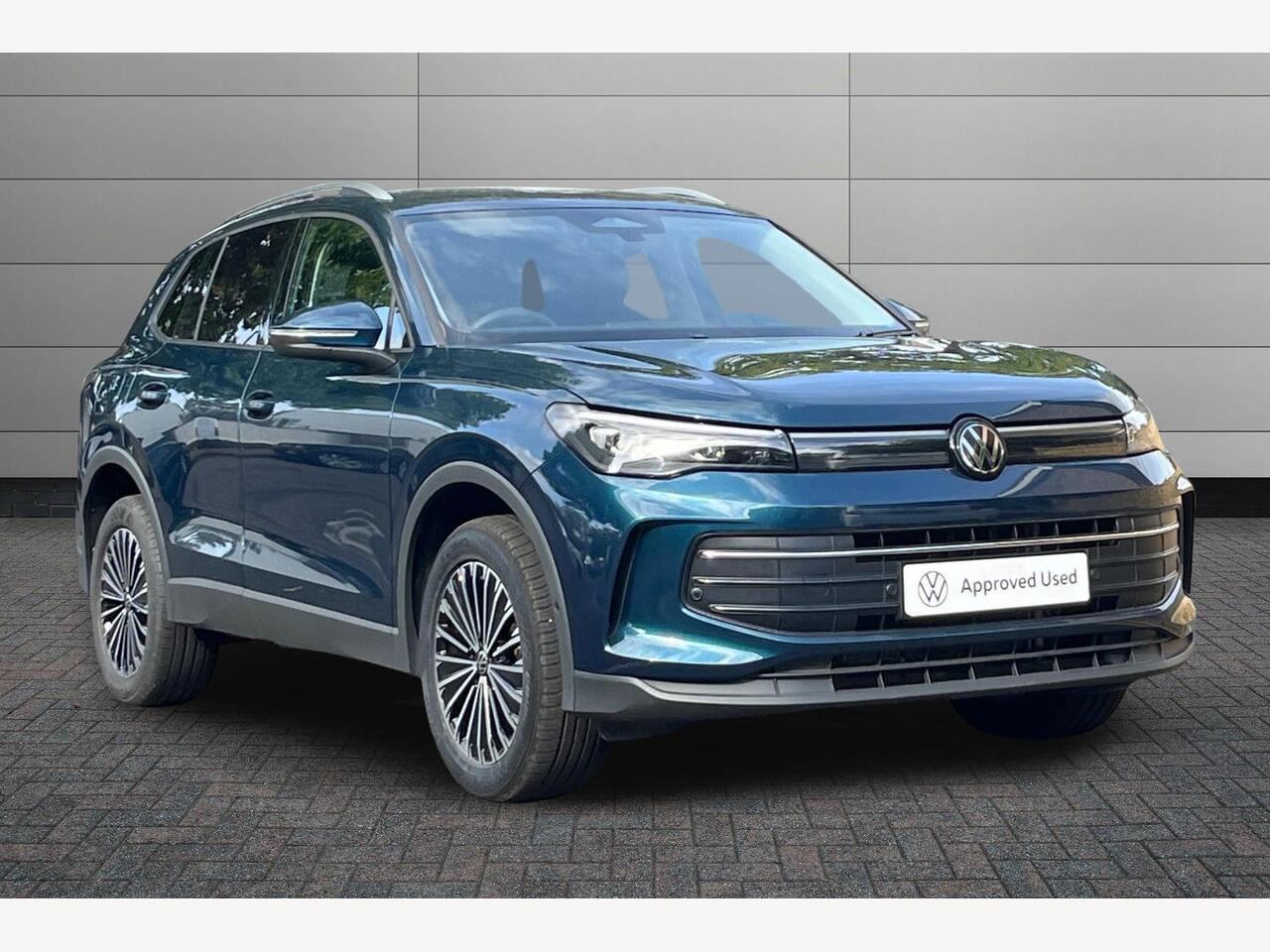 Main listing image - Volkswagen Tiguan