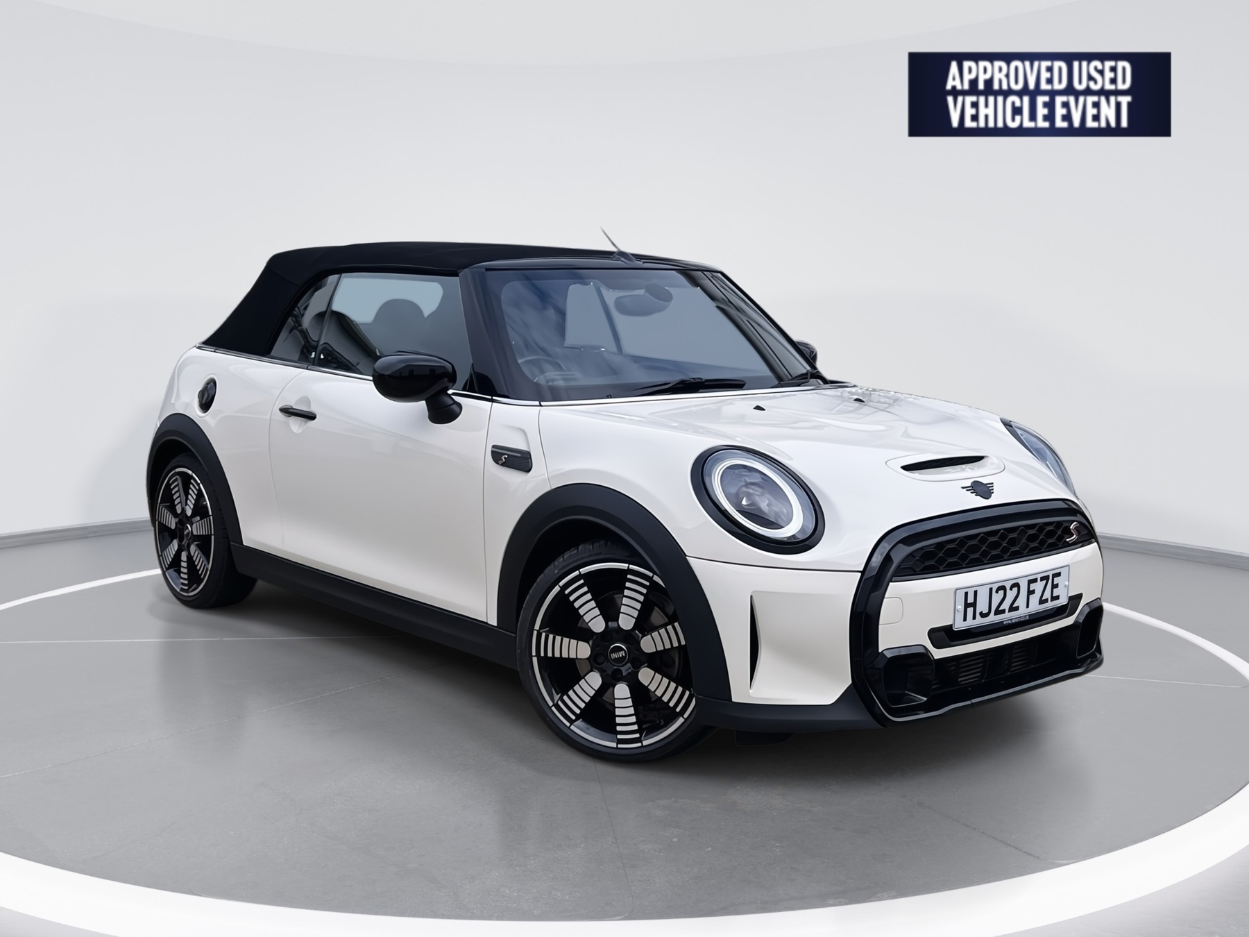 Main listing image - MINI Convertible