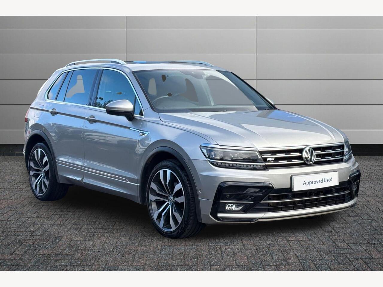 Main listing image - Volkswagen Tiguan