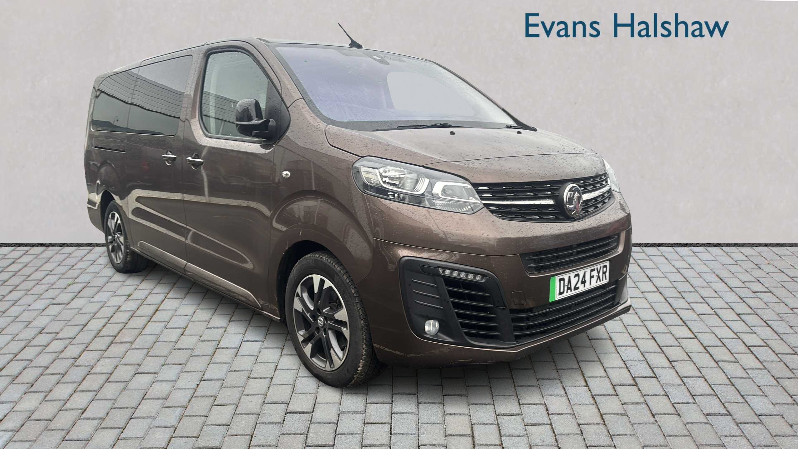 Main listing image - Vauxhall Vivaro Life-e