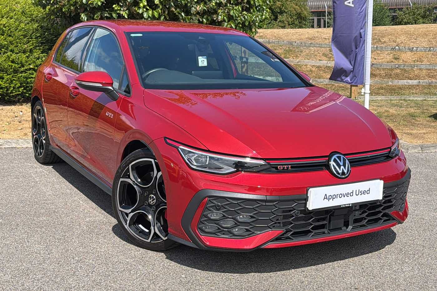 Main listing image - Volkswagen Golf