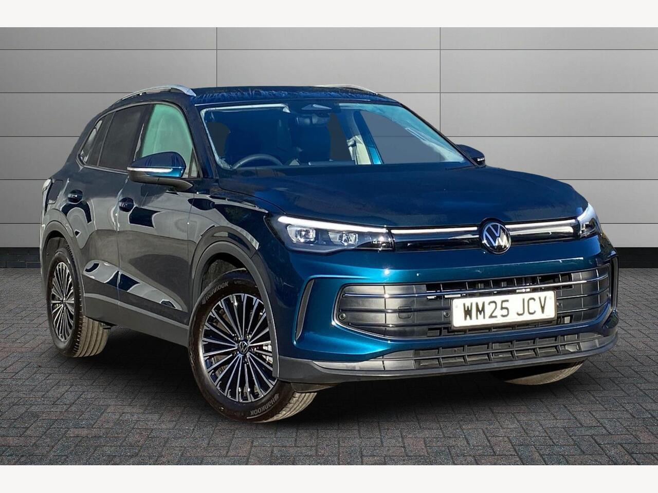 Main listing image - Volkswagen Tiguan